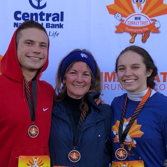 Meet your Posher, Gina - Picture 1 of 1